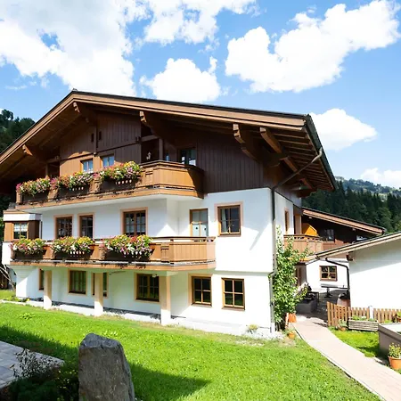 Salitererhof Apartment
